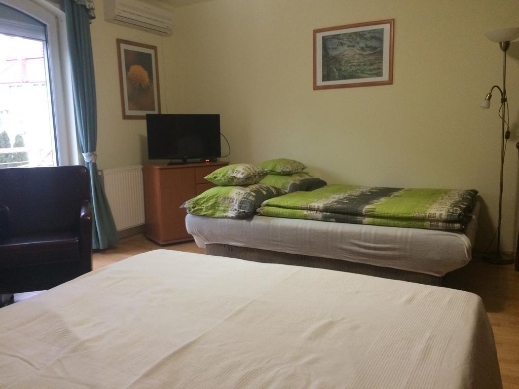 City Center Apartments Hévíz Esterno foto